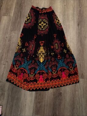 bebe Black Maxi Skirt with Yellow and Red Medallion Print